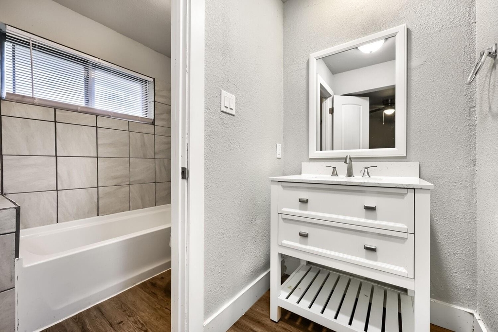 4203 Spring Hill Lane - Photo 10