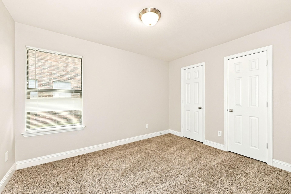15626 Gatsby Lane - Photo 11