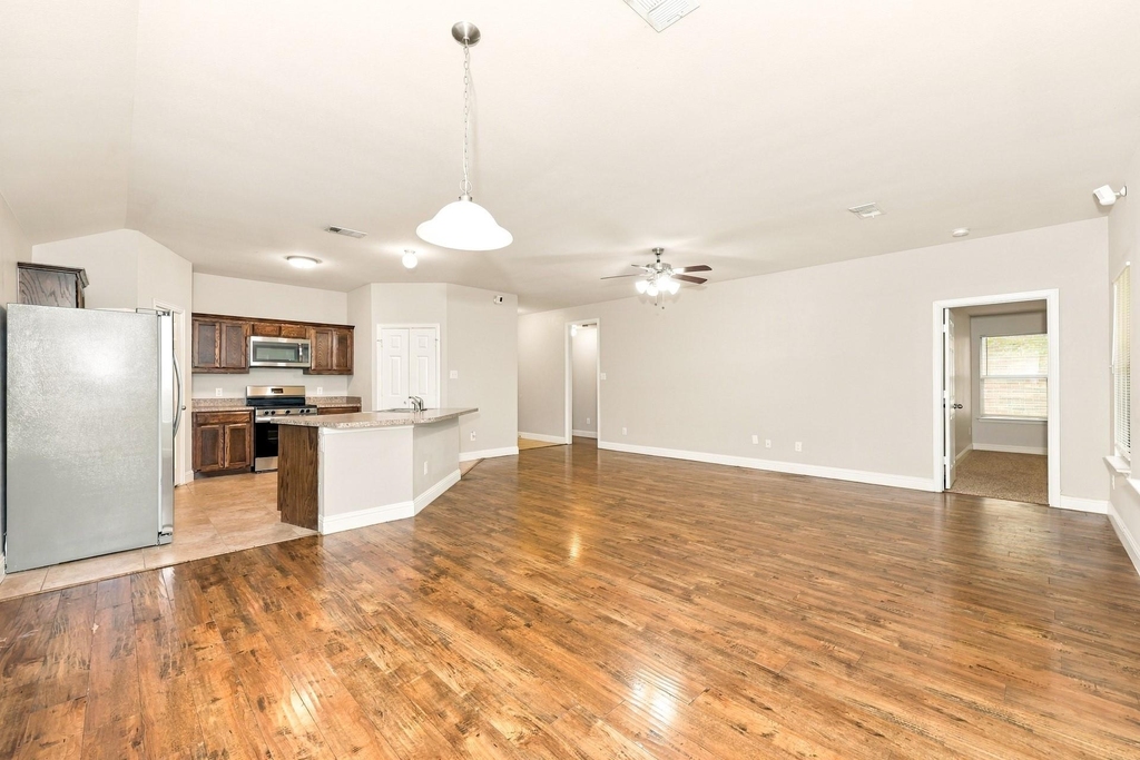 15626 Gatsby Lane - Photo 2