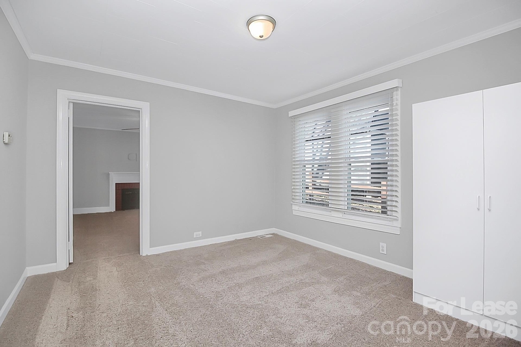 105 Oak Street - Photo 20