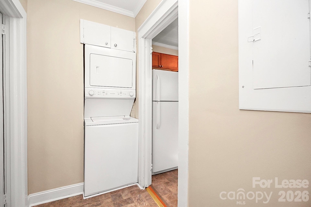 105 Oak Street - Photo 14