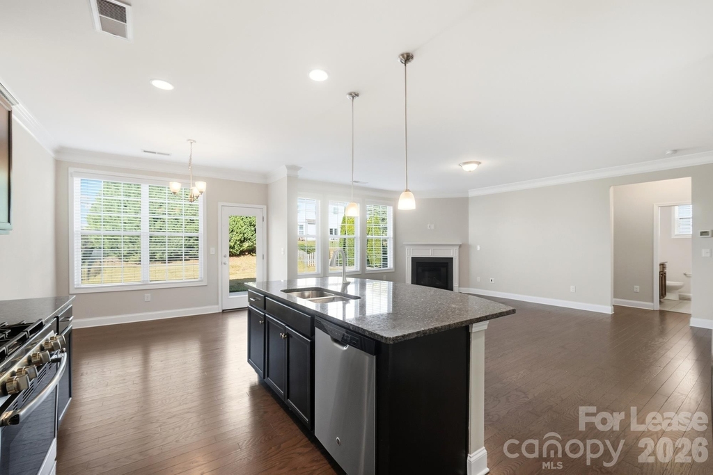 7308 Hamilton Bridge Road - Photo 13