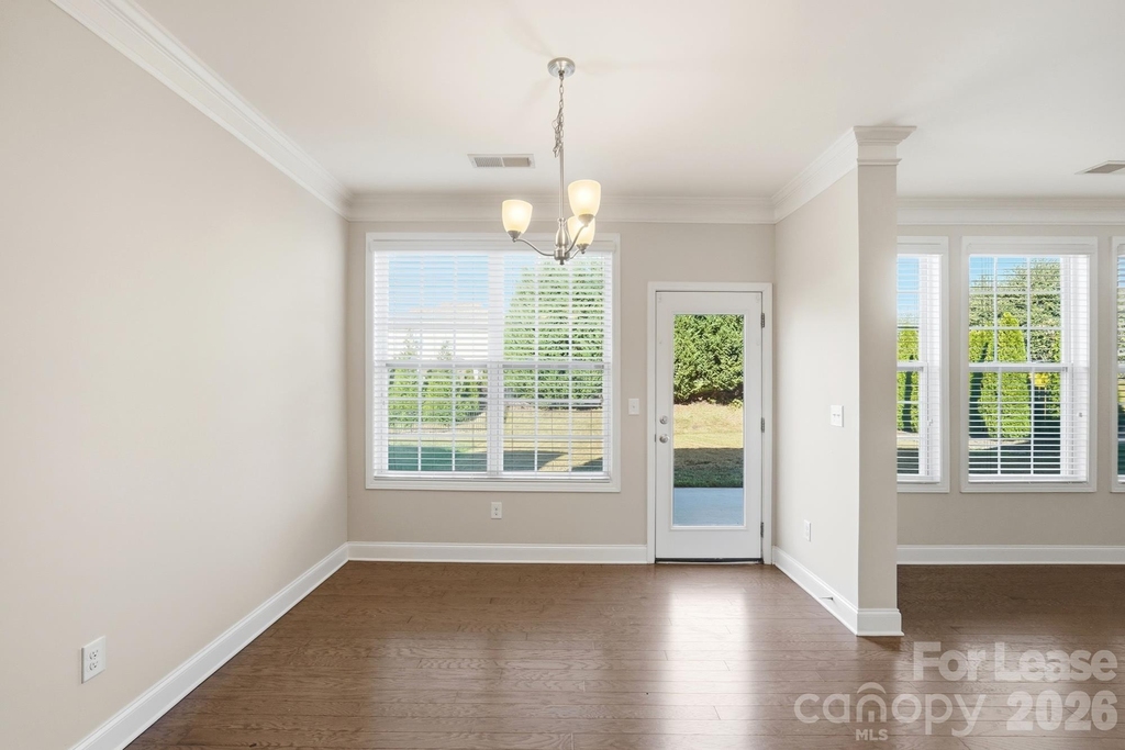 7308 Hamilton Bridge Road - Photo 17