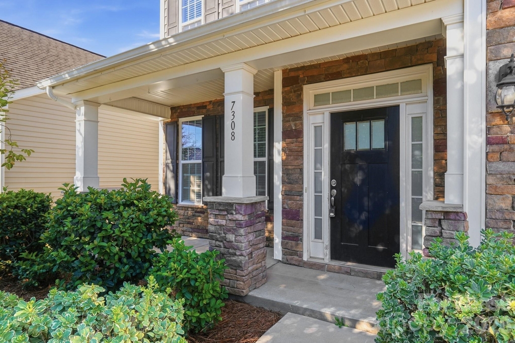 7308 Hamilton Bridge Road - Photo 2