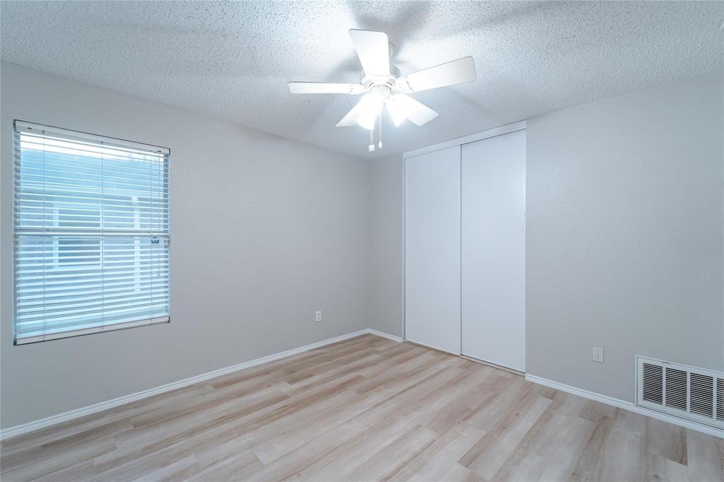 4403 Cedar Crest Drive - Photo 11