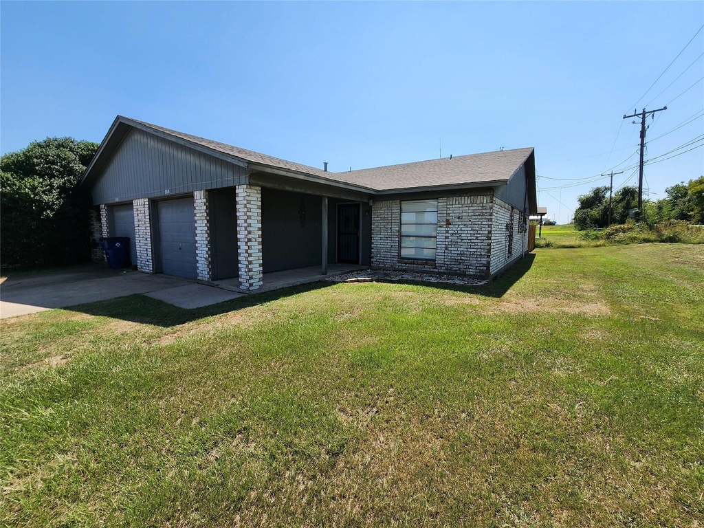 500 Concord Drive - Photo 0