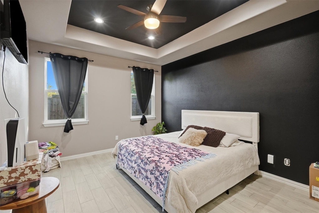 5625 Barkridge Drive - Photo 13