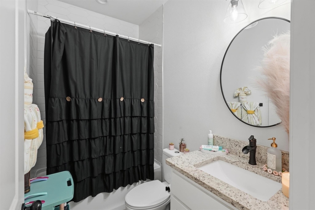 5625 Barkridge Drive - Photo 19