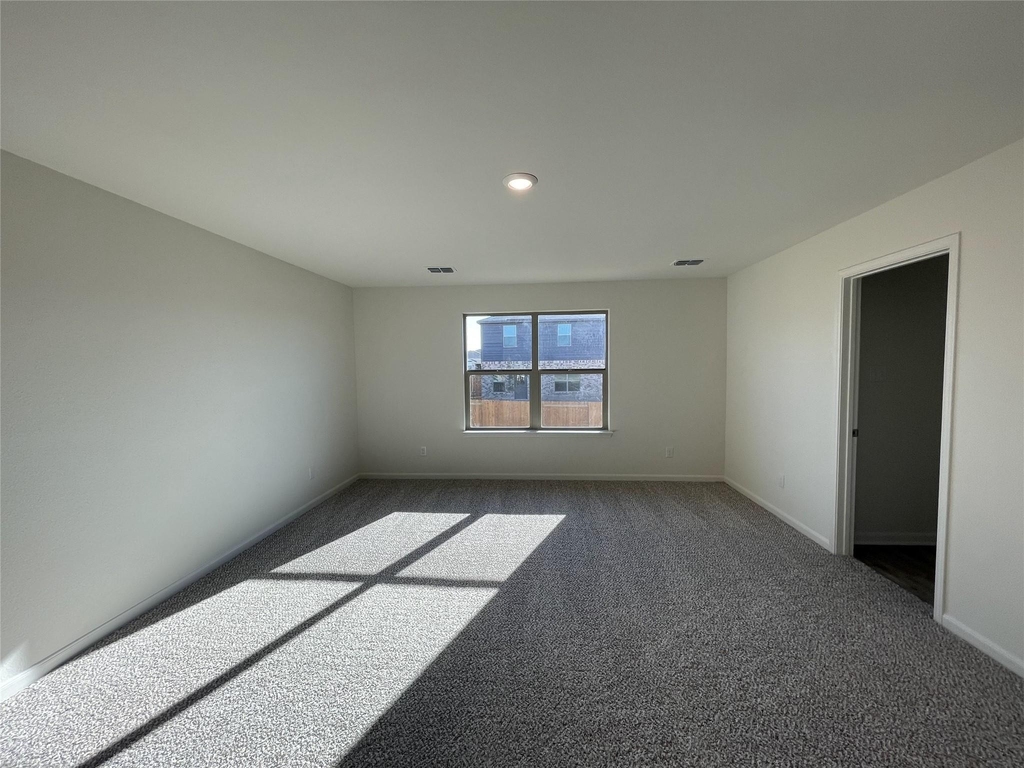 2103 Hialeah Drive - Photo 12