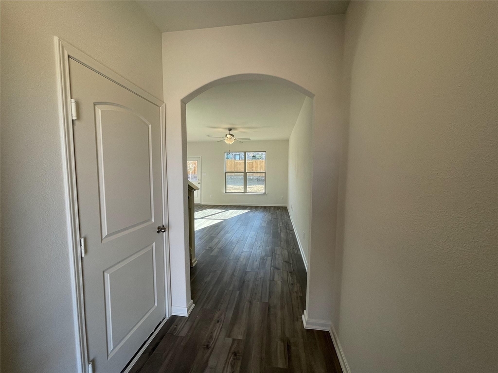 2103 Hialeah Drive - Photo 5
