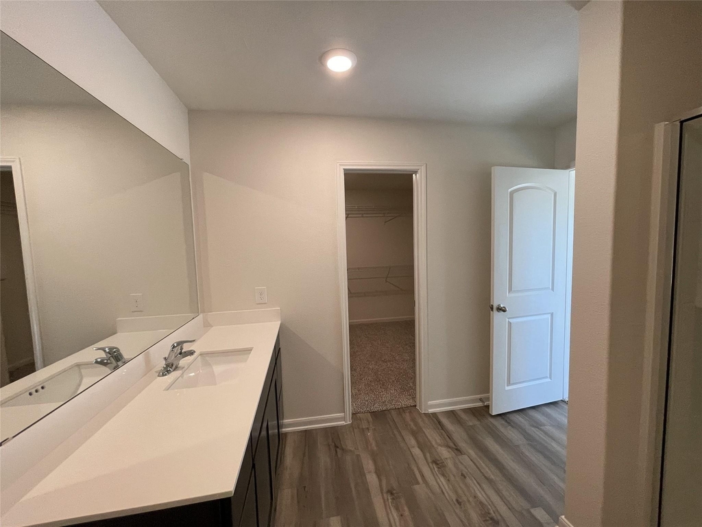 2103 Hialeah Drive - Photo 13