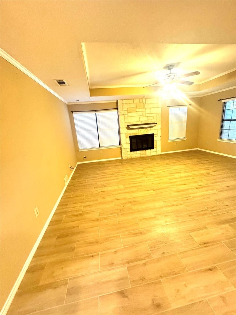 5871 Westhaven Drive - Photo 3