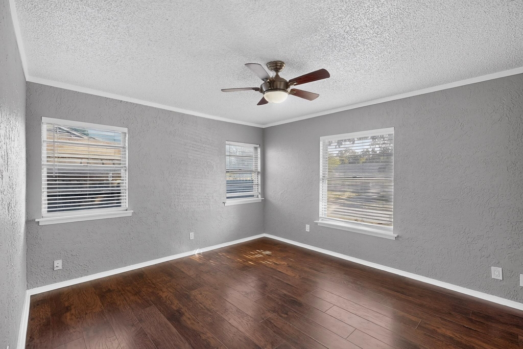 2213 Huskey Street - Photo 23