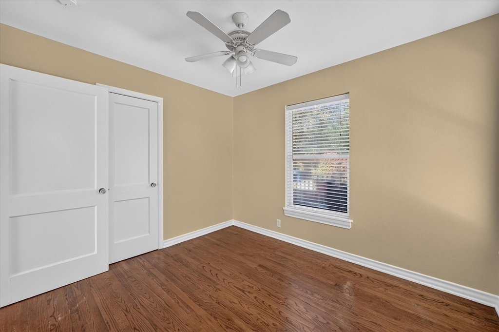 5925 Victor Street - Photo 18