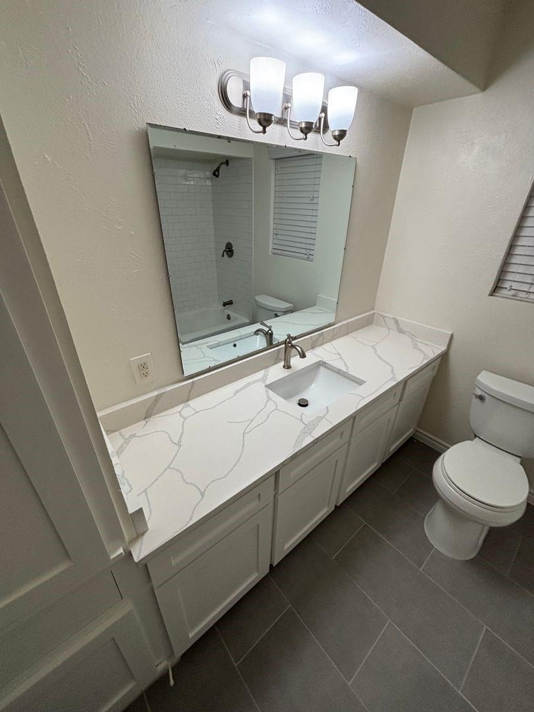 1814 Bardfield Avenue - Photo 24