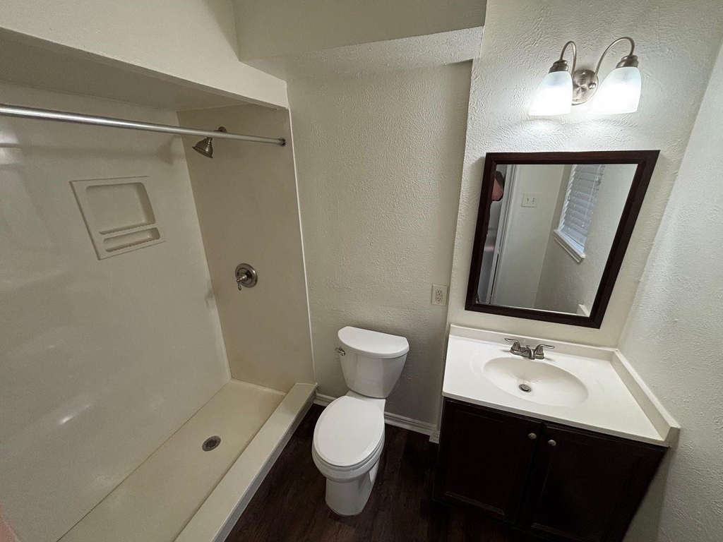 1814 Bardfield Avenue - Photo 15