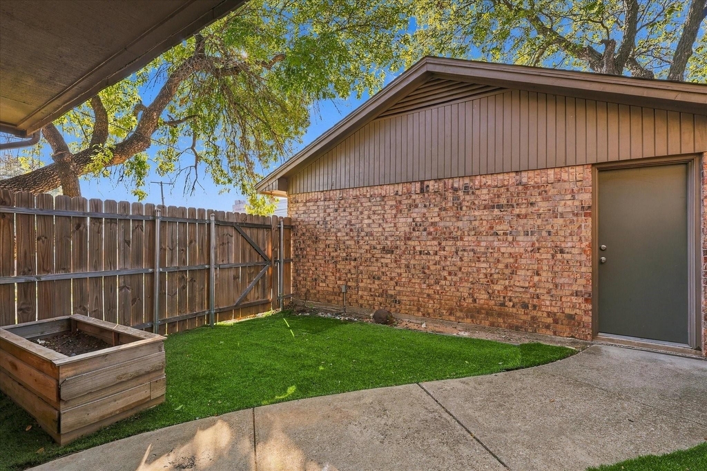 3701 W 6th Street - Photo 22