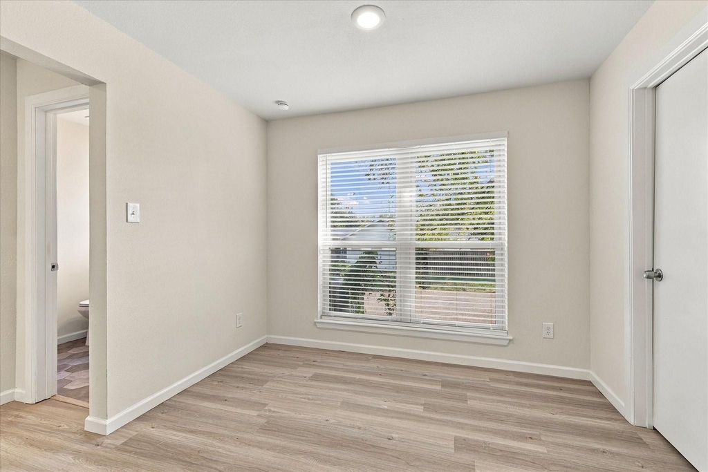 3701 W 6th Street - Photo 13