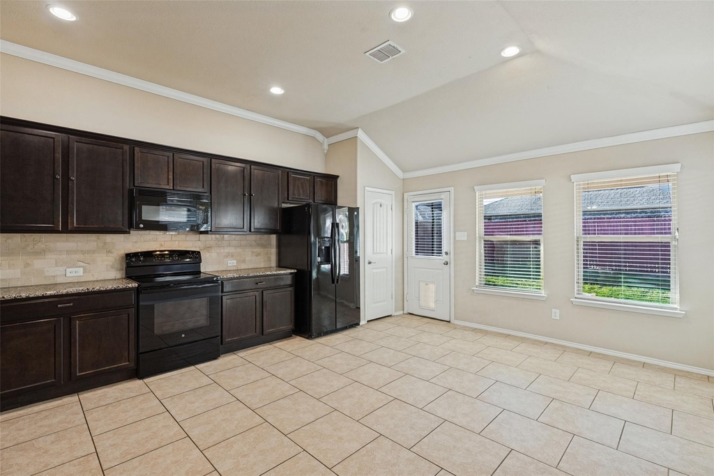 11800 Kurth Drive - Photo 8
