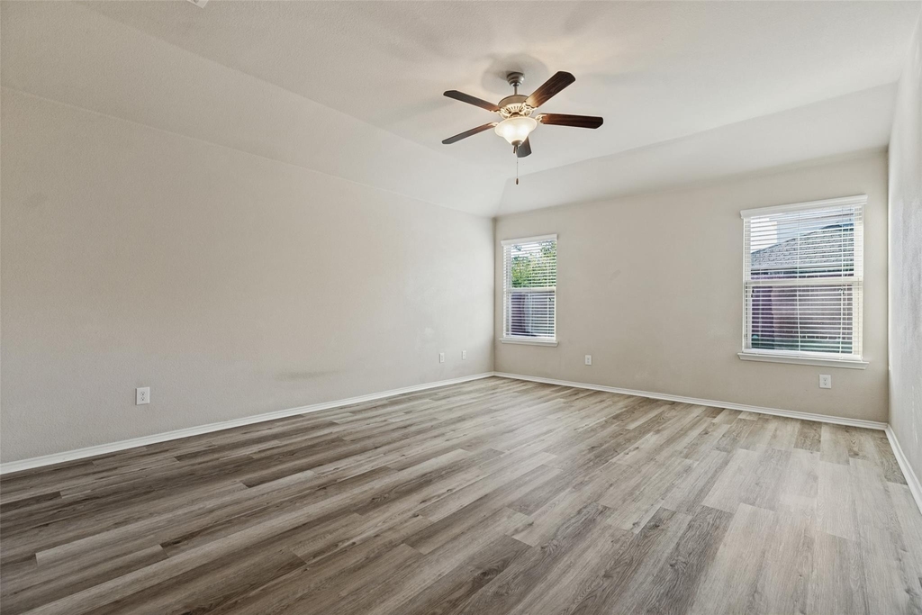 11800 Kurth Drive - Photo 17