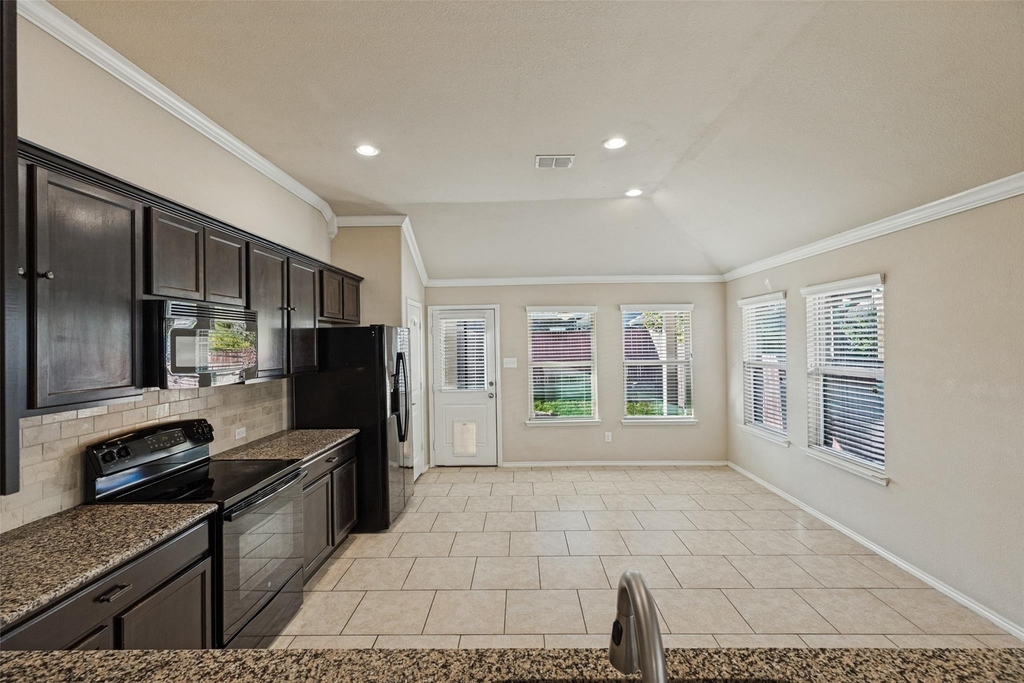 11800 Kurth Drive - Photo 6