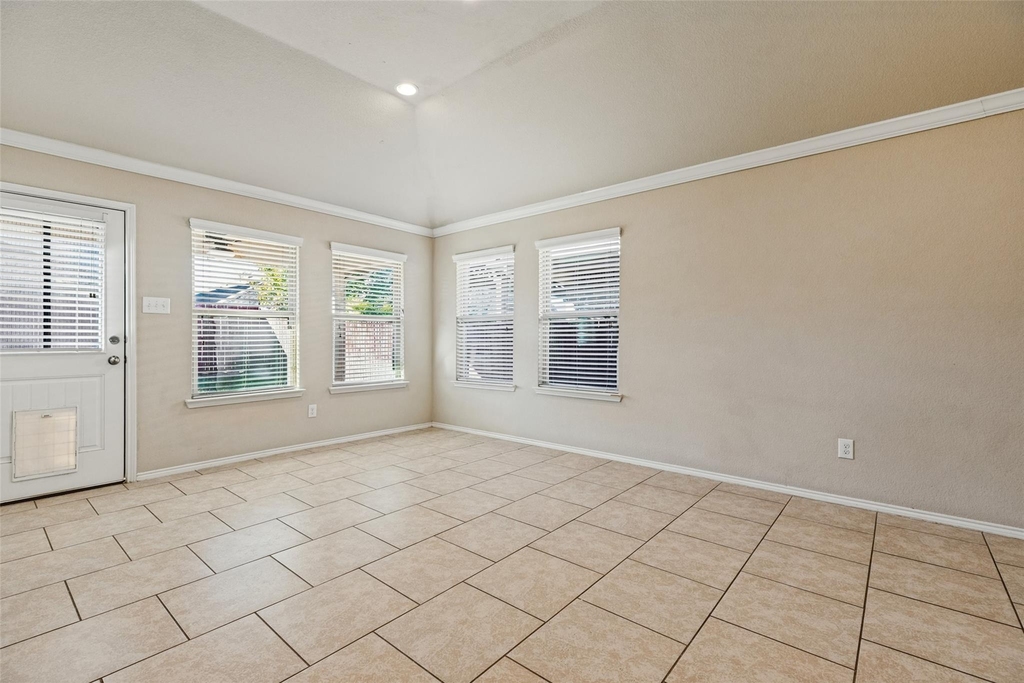11800 Kurth Drive - Photo 10