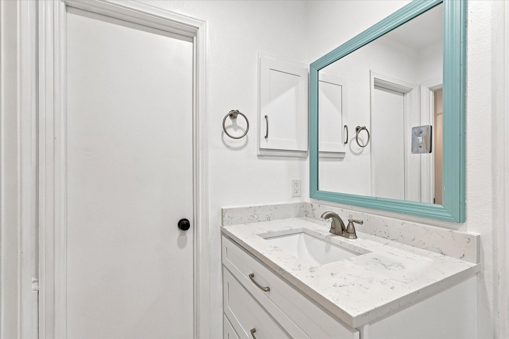 924 Thoreau Lane - Photo 17