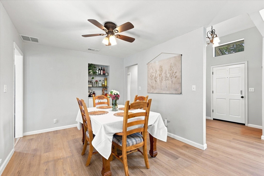 924 Thoreau Lane - Photo 7