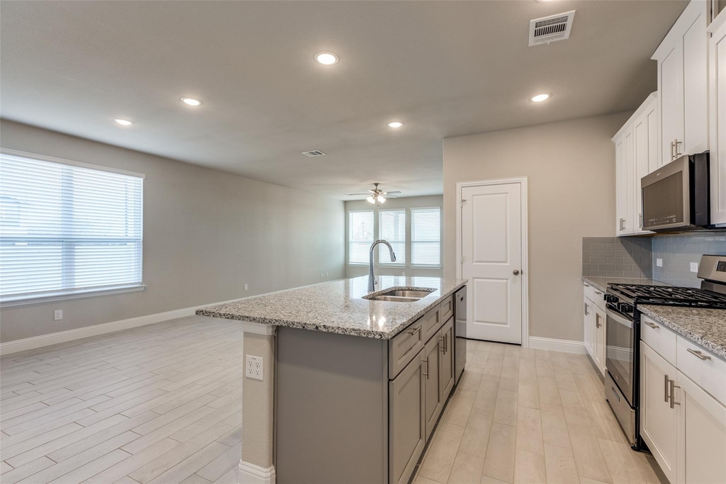 730 Rain Barrel Place - Photo 11
