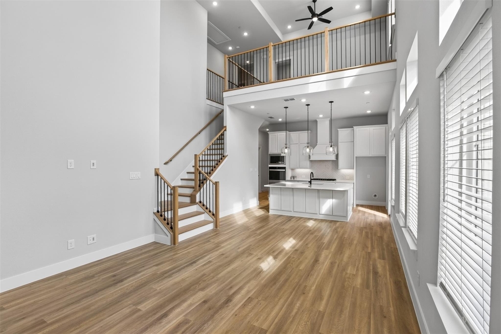 4484 Burge Avenue - Photo 5