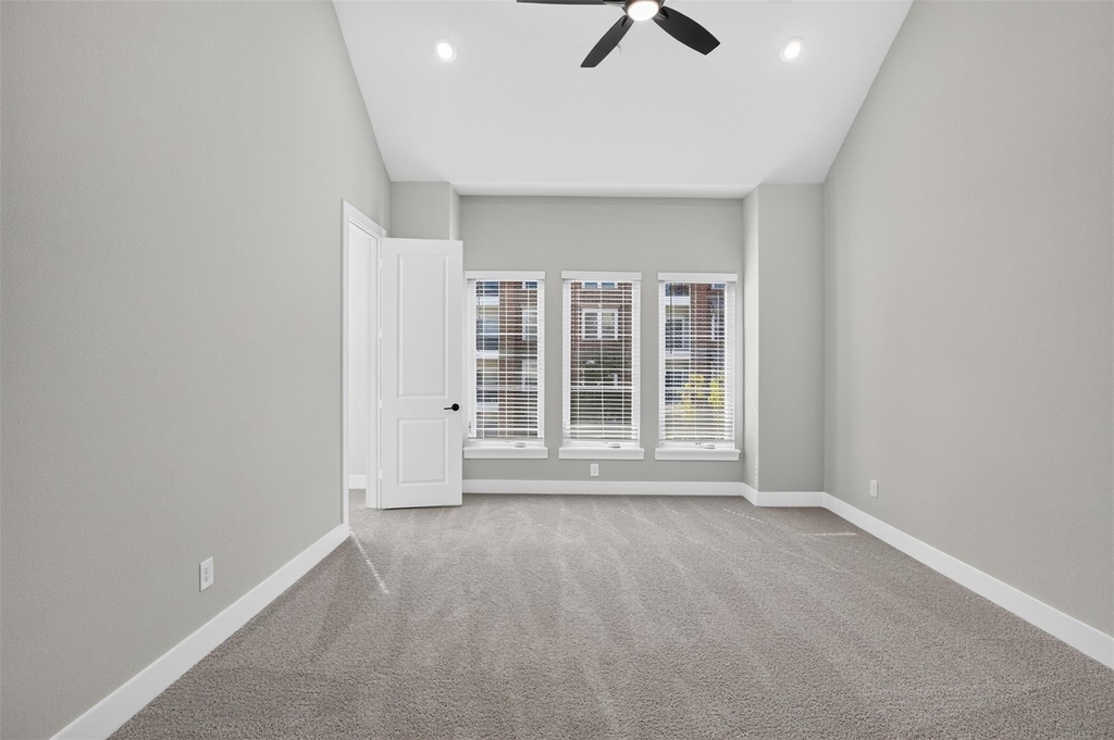 4484 Burge Avenue - Photo 23