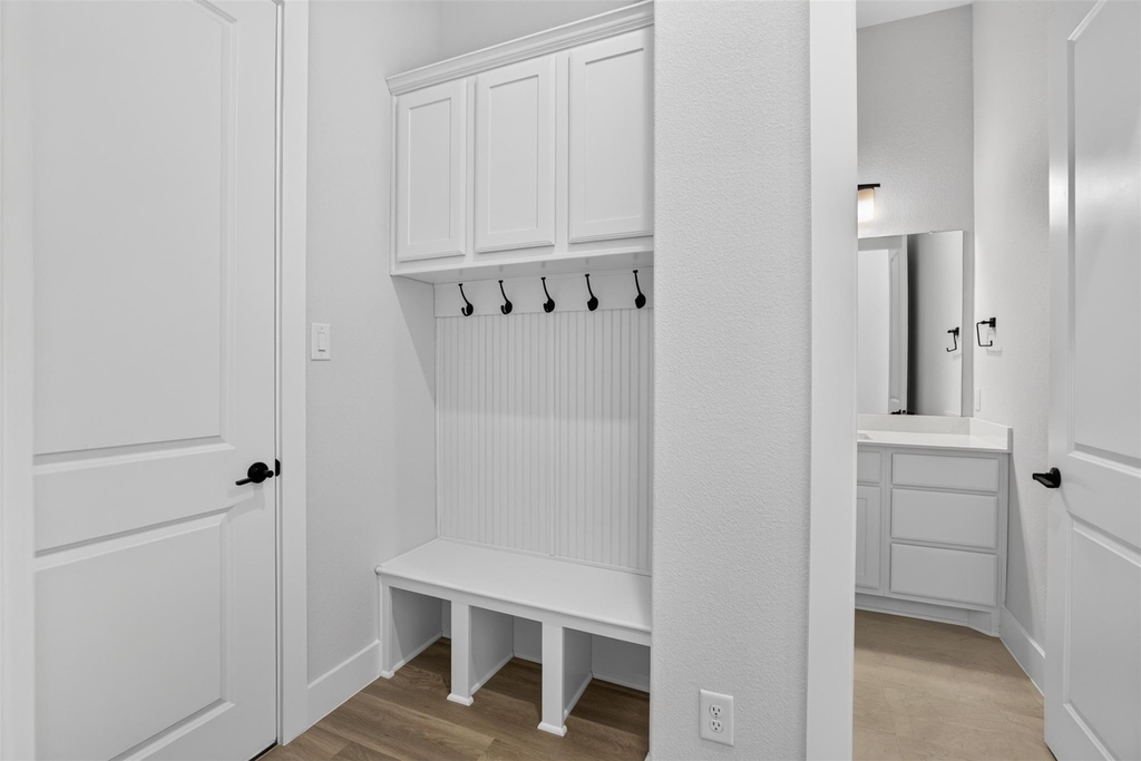 4484 Burge Avenue - Photo 12