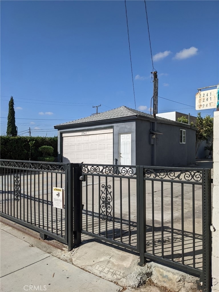 2243 San Gabriel Boulevard - Photo 1
