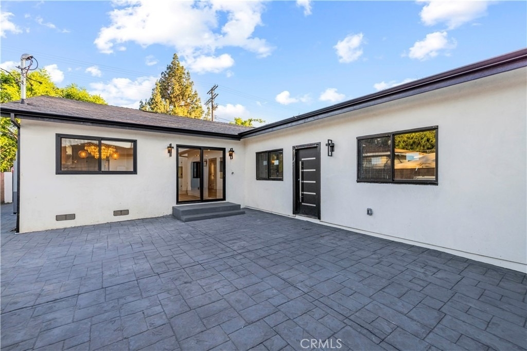 16243 Chatsworth Street - Photo 6
