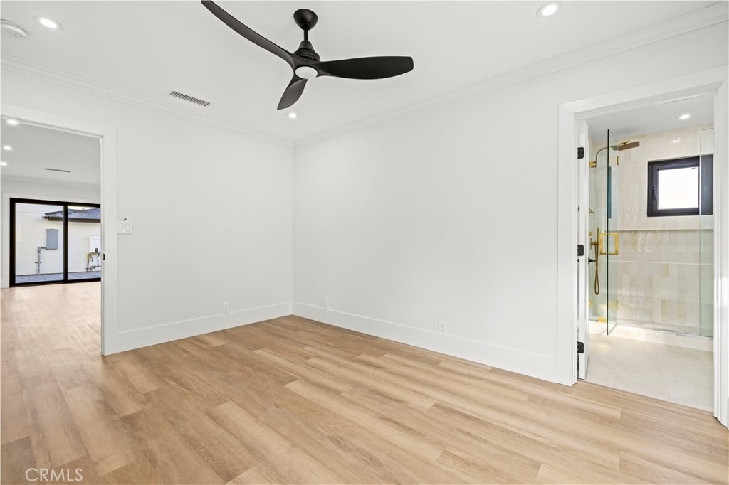 16243 Chatsworth Street - Photo 10