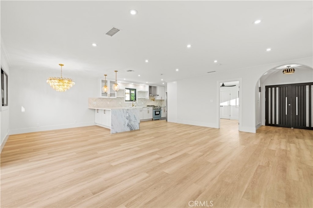 16243 Chatsworth Street - Photo 28