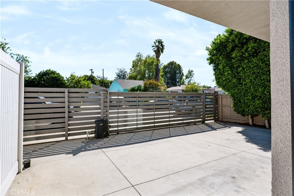 18311 Schoolcraft Street - Photo 1