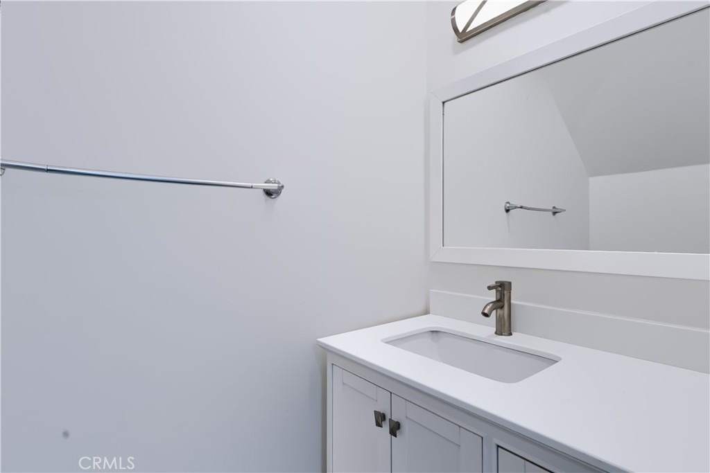 18311 Schoolcraft Street - Photo 11