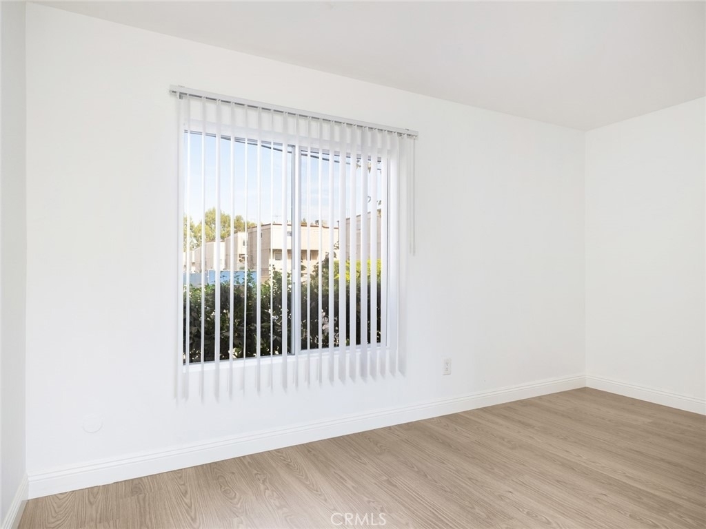 18350 Hatteras Street - Photo 28