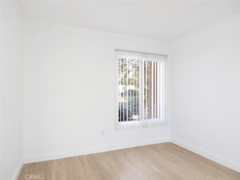 18350 Hatteras Street - Photo 22