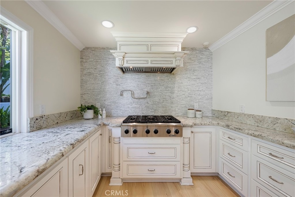 511 S Weymouth Court - Photo 10