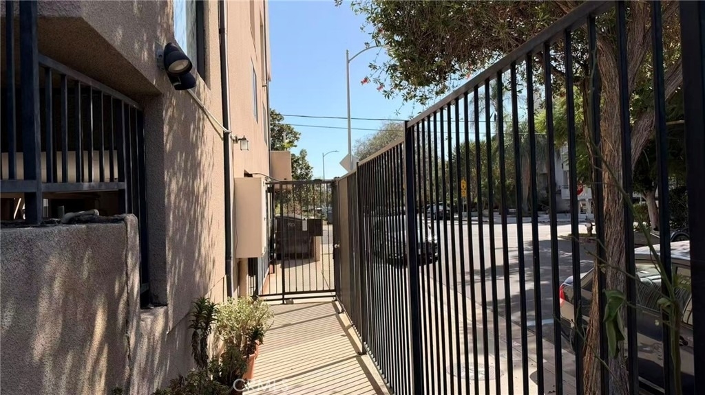 9917 Tabor - Photo 1
