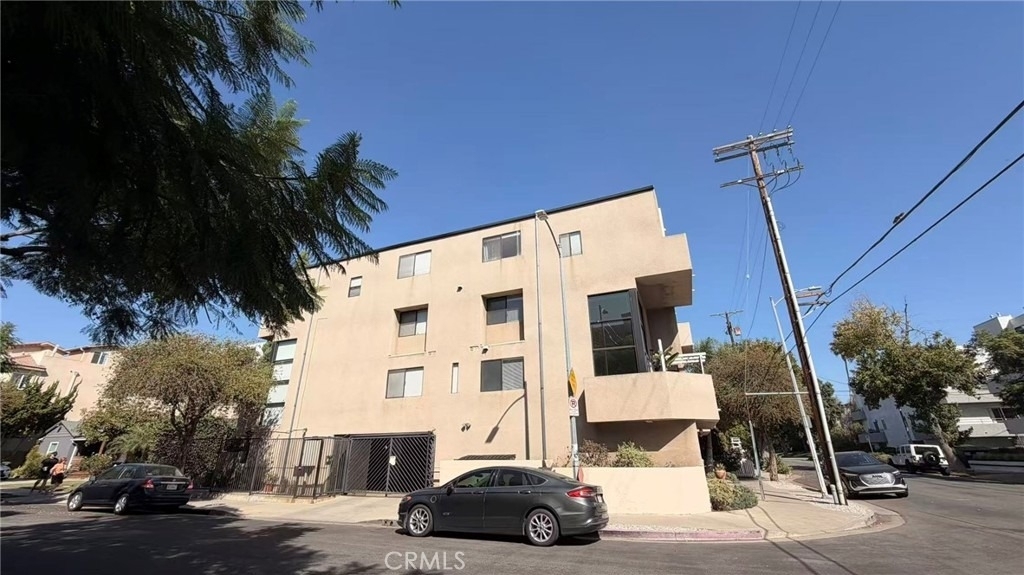 9917 Tabor - Photo 0