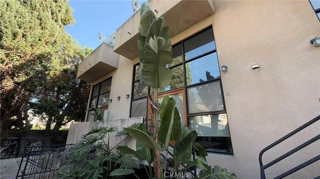 9917 Tabor - Photo 2