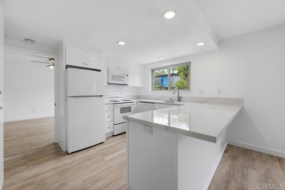 155 Rosebay Drive - Photo 1