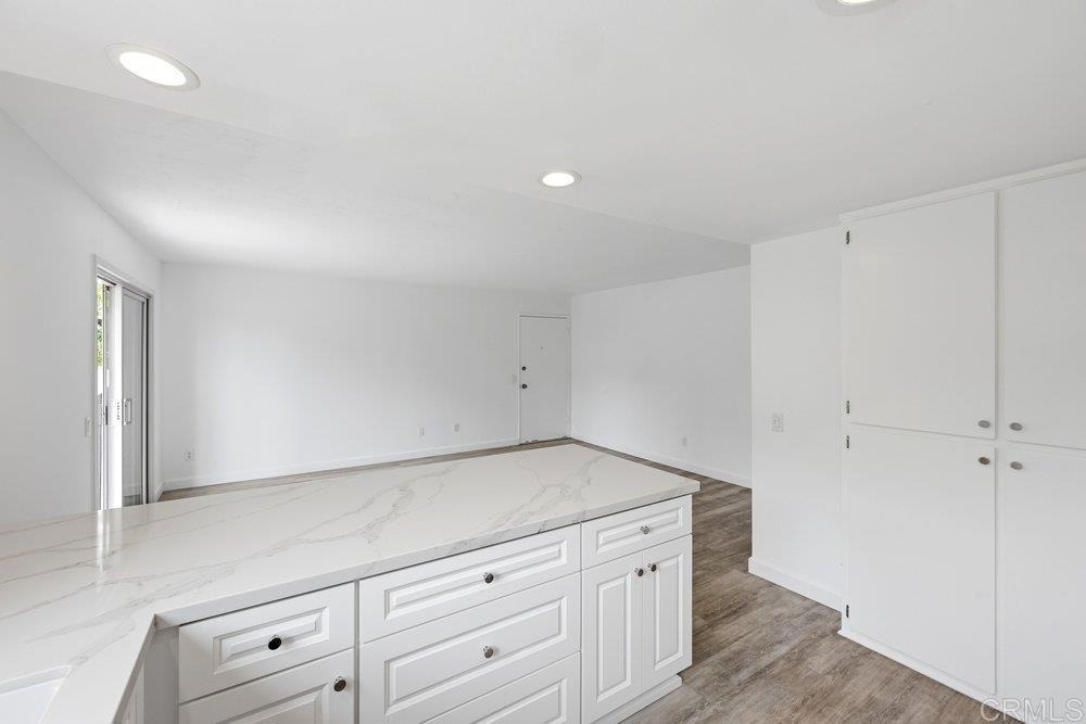 155 Rosebay Drive - Photo 5