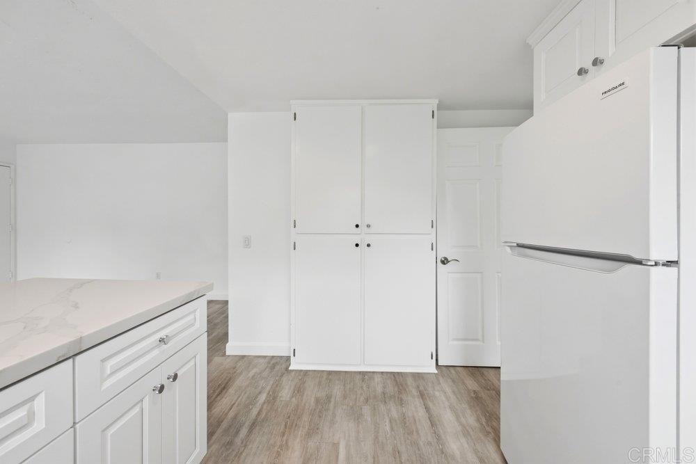 155 Rosebay Drive - Photo 4