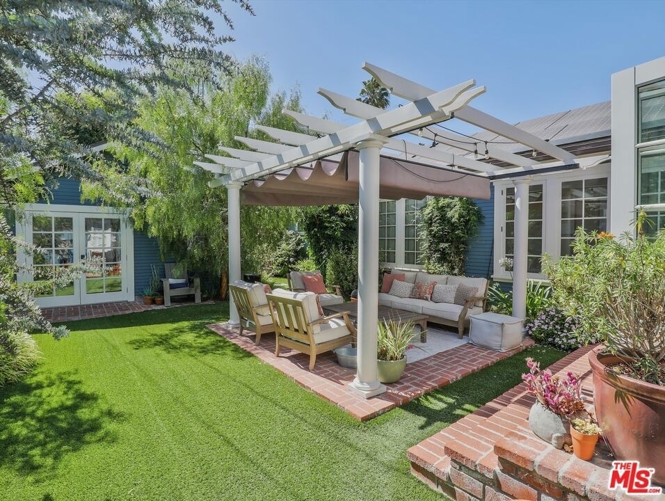 843 N Stanley Avenue - Photo 28