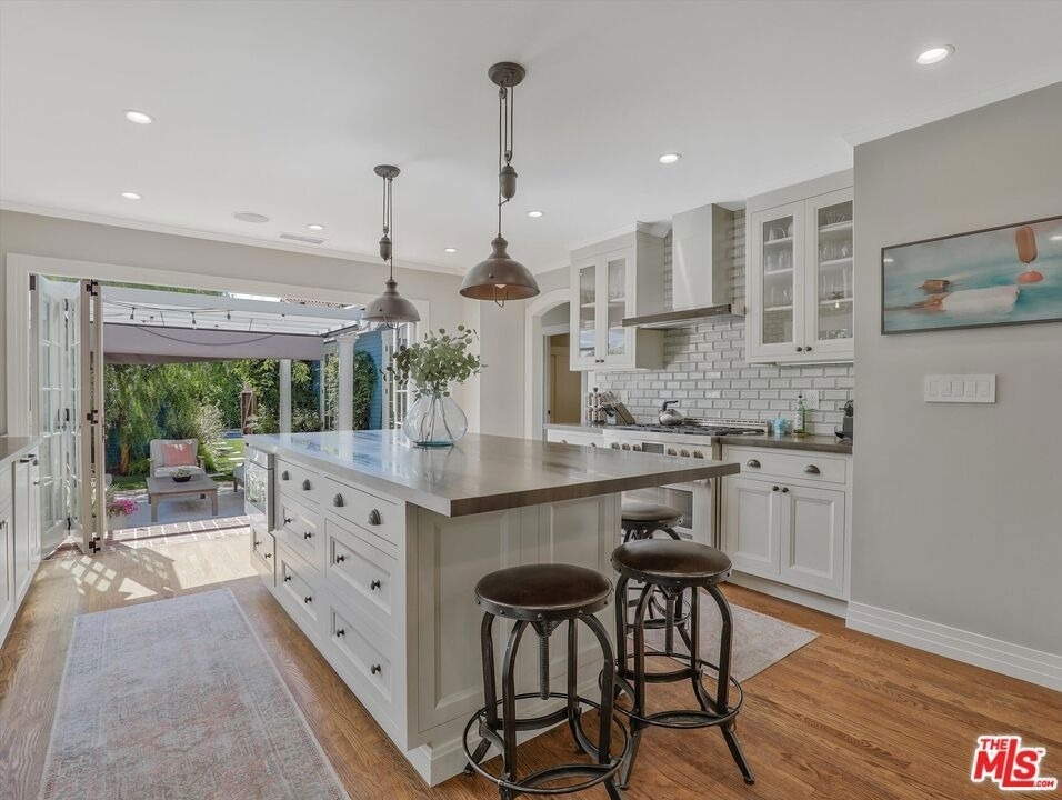 843 N Stanley Avenue - Photo 23