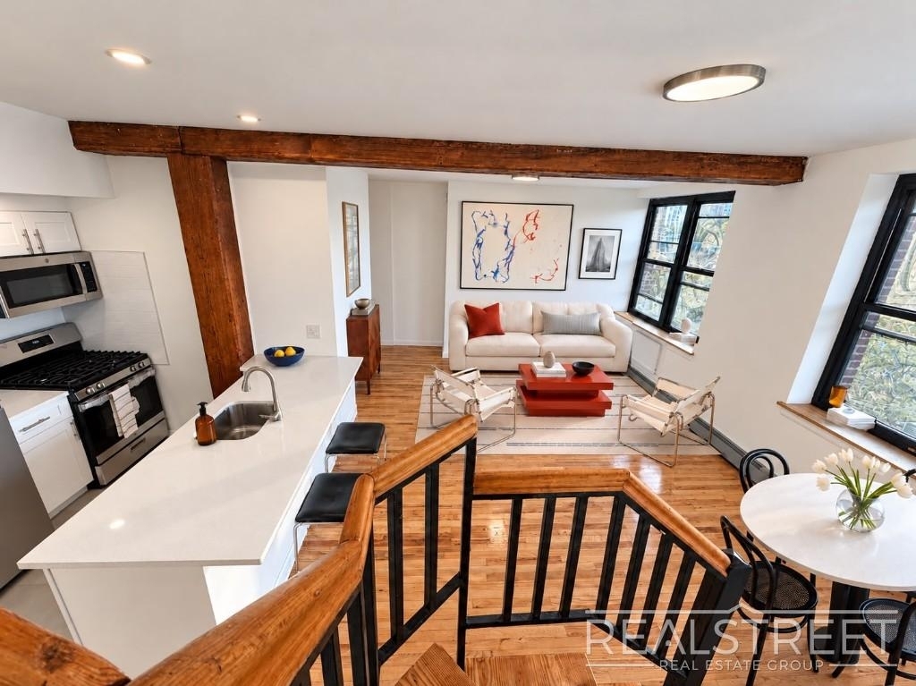 93 Underhill Avenue - Photo 0